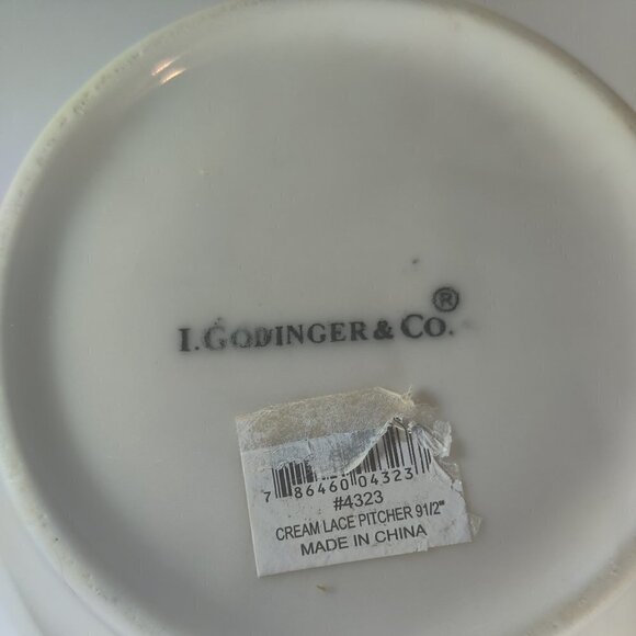 L.Godinger, Large Water Pitcher. Carved floral design in an open lace pattern. - Picture 4 of 5